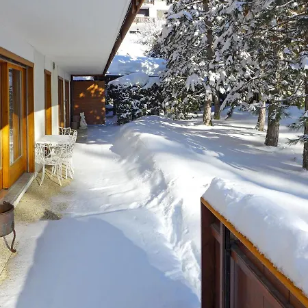 Les Pierres C 6 By Interhome クラン